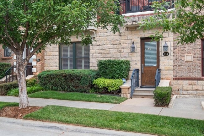 Photo - 214 Russell M.Perry Ave