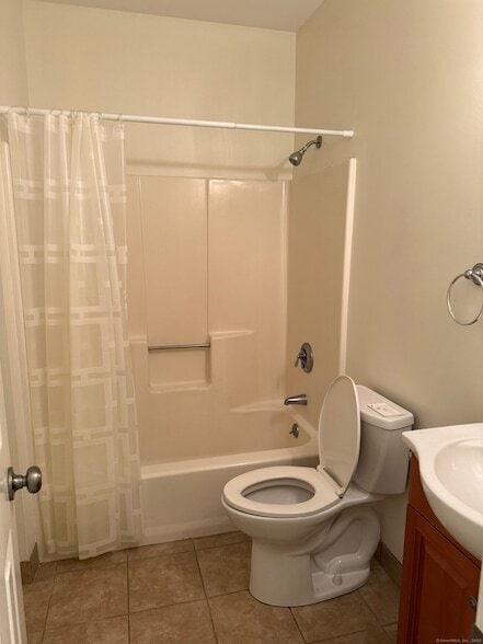 Photo - 84 Wall Street