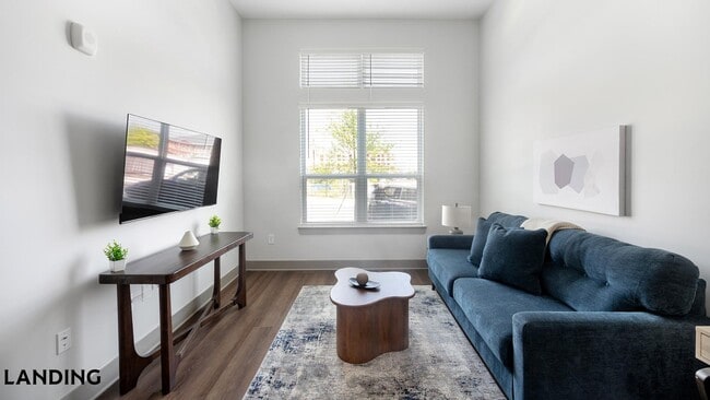 Photo - 1310 Hillside Ave Unit 103