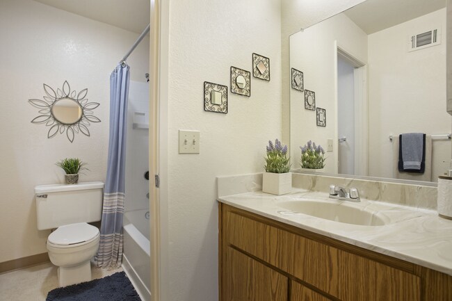 7A3A2656.jpg - Valley Oak Apartments
