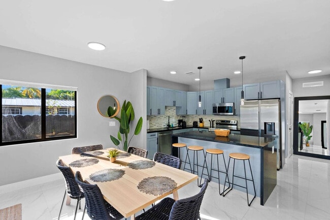 Photo - 1540 NW 46th St Unit FL1-ID1254772P