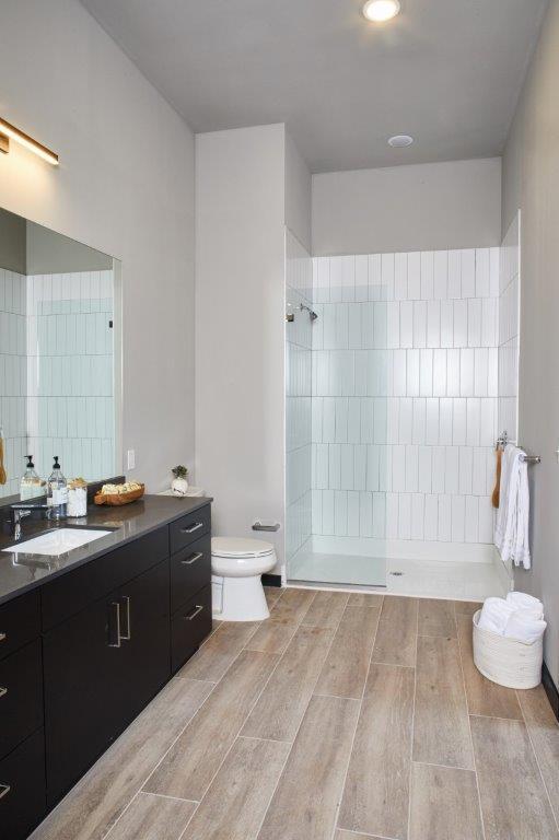 Photo - Brim and Crown