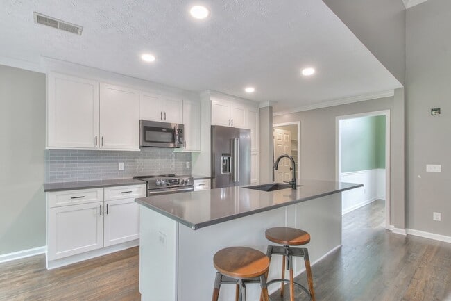 Photo - 109 Warren Pl