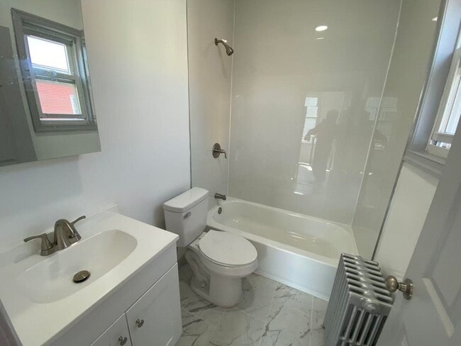 Photo - 124 Winfield Ave Unit 2