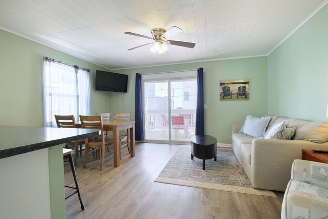 Photo - 606 Carolina Beach Ave S Unit ID1302657P