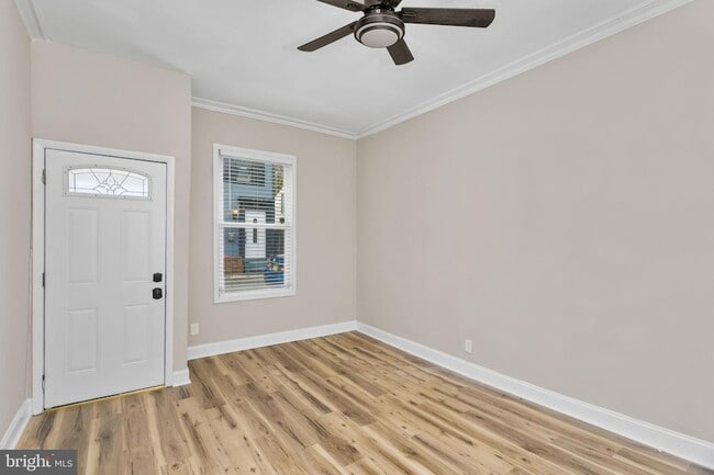 Photo - 22 Thompson St