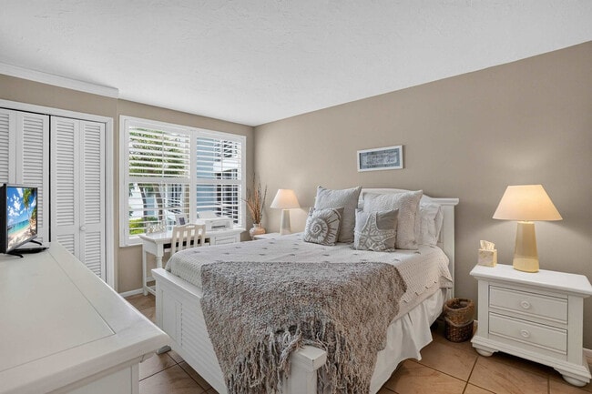 Photo - 605 Sutton Pl Unit SI FL2-ID1626830P