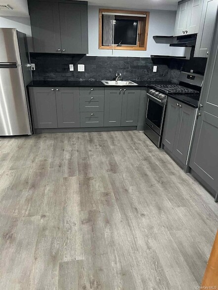 Photo - 27 Blydenburgh Rd