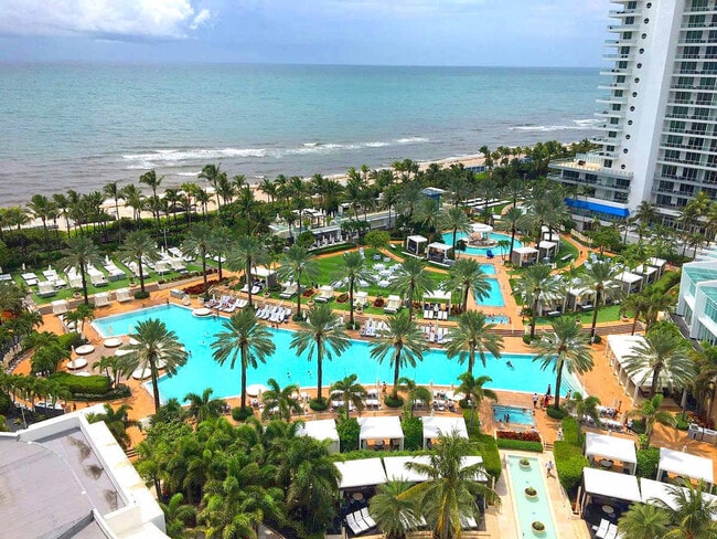 Photo - 4441 Collins Ave Unit FL9-ID1022581P