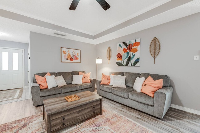 Building Photo - 7326 Winding Star Dr Unit ID1268409P