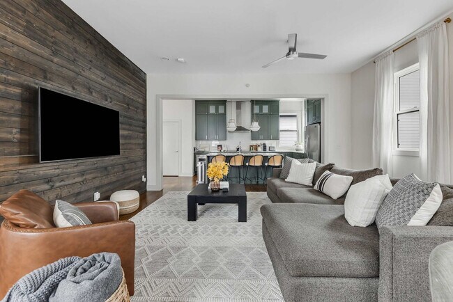 Photo - 1114A Wade Ave Unit ID1043933P