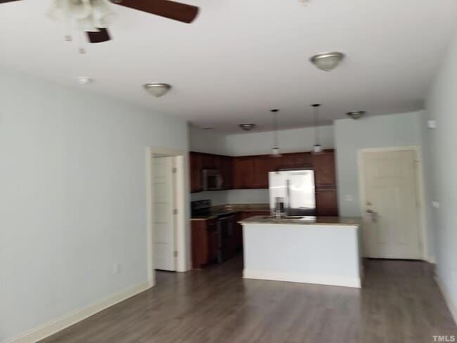 Photo - 4021 Blackstone Dr Unit 204