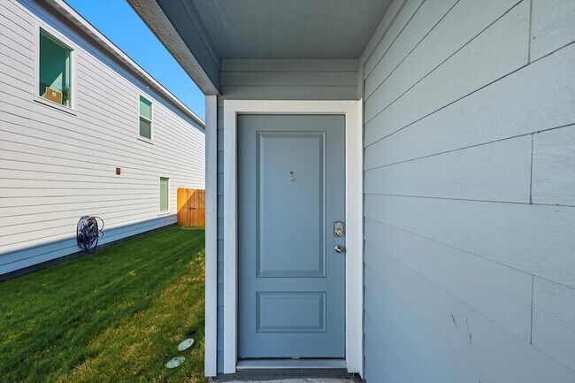 Photo - 924 Blue Heron Dr