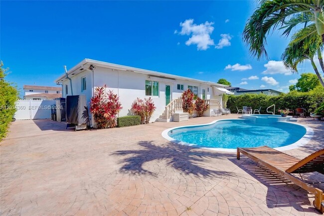 Photo - 2131 SW 82nd Pl
