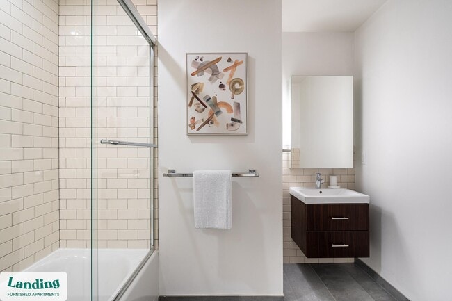 Photo - 933 McGee St Unit 2-421.1411119