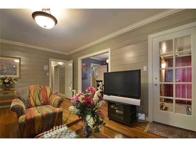 Photo - 909 E 38th 1/2 St