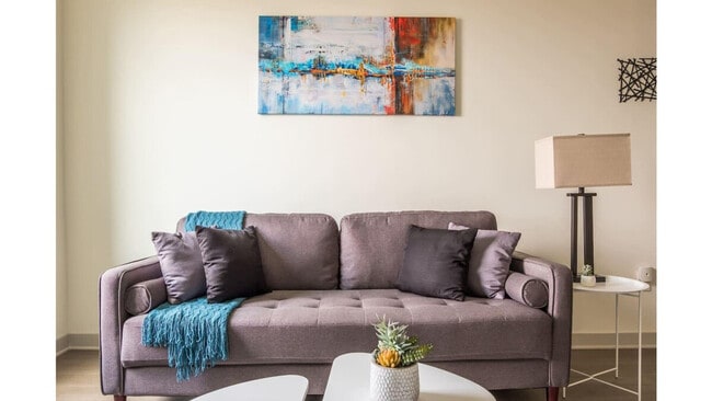 Photo - 633 E Main St Unit ID1014624P