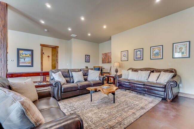 Photo - 108 Campion Trail Unit SI ID1608859P