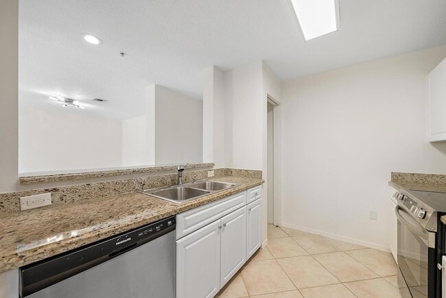 Photo - 1209 Main St Unit 304