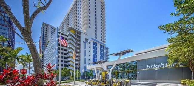 Building Photo - 591 Evernia St Unit A6