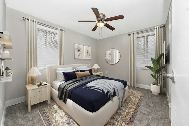 Building Photo - South Pointe Apartments