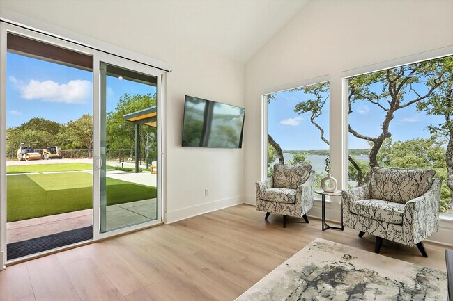 Photo - 123 Heavens Rdg Unit ID1254597P