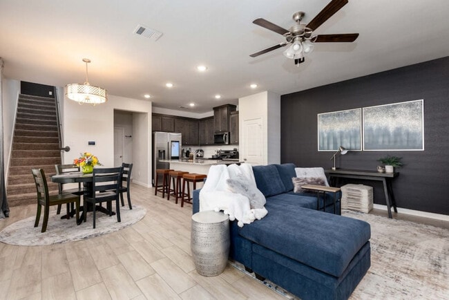 Building Photo - 6704 Farsight Dr Unit SI ID1626234P