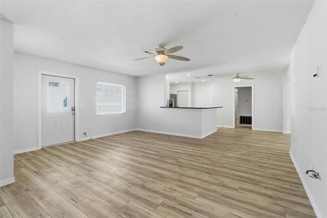 Photo - 5223 Shadow Lawn Dr