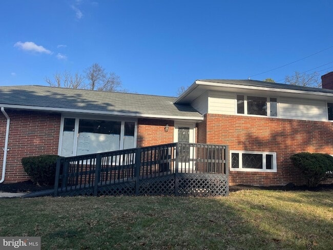 Building Photo - 2813 Gwynnview Rd