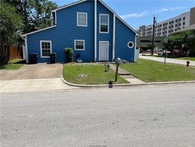 Photo - 300 Cooner St
