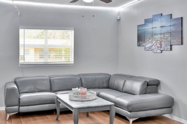 Photo - 1905 W St Louis St Unit ID1324835P