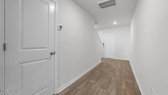 Photo - 286 Palm Dr