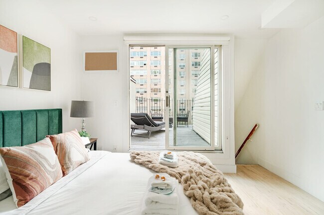 Photo - 1597 York Ave Unit FL5-ID1021960P