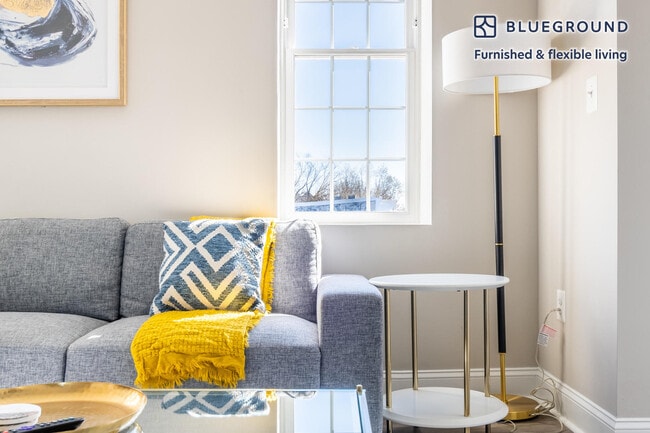 Photo - 133 7th St SE Unit FL3-ID821