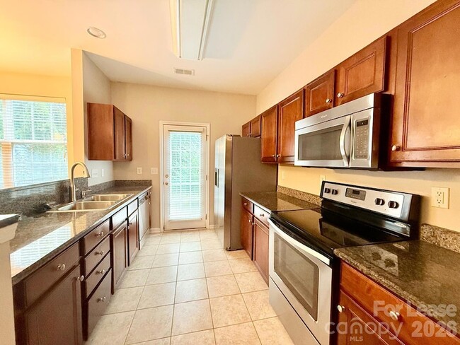 Photo - 11257 Lions Mane St