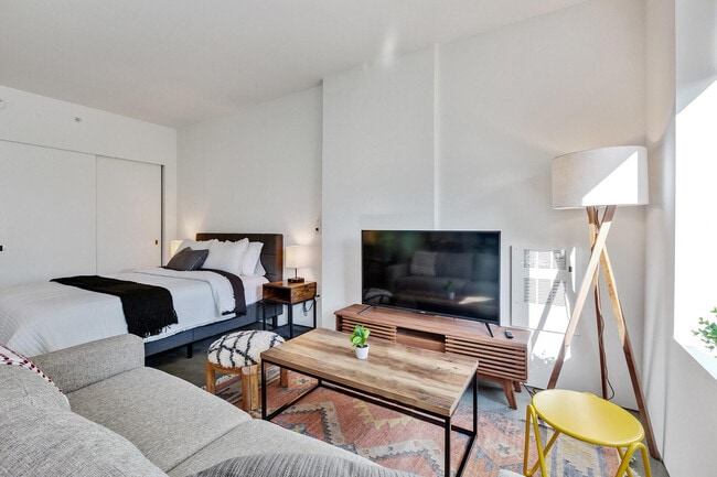 Photo - 18 10th St Unit FL8-ID278475P