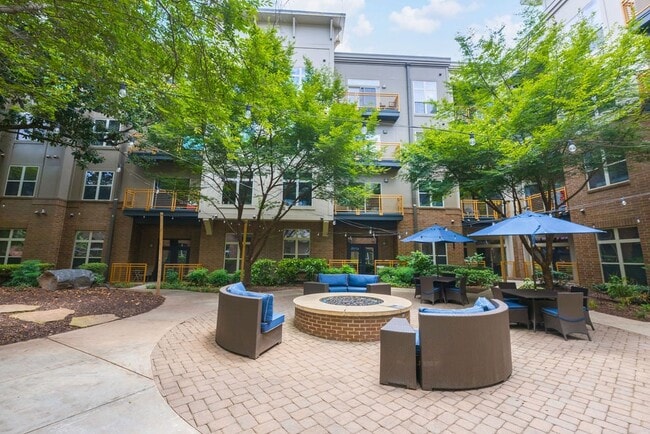 Building Photo - Elizabeth Square Apartments