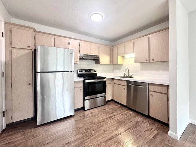 Building Photo - 130 North St Unit 2