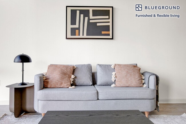 Photo - 7077 Woodmont Ave Unit FL5-ID383