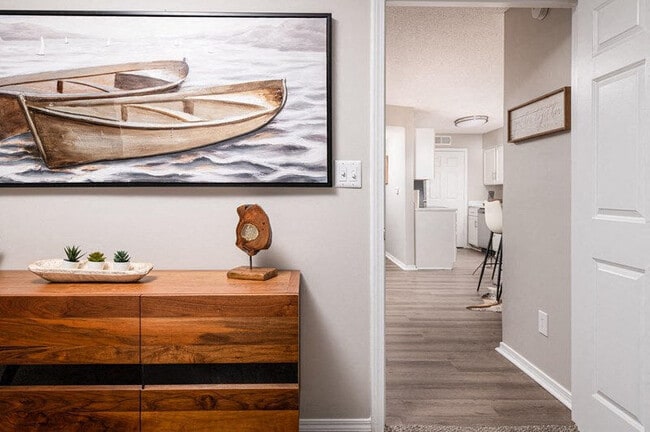 Photo - Lakeside Vintage