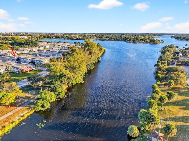 Photo - 2880 Lake Osborne Dr Unit 210