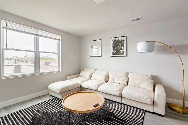 Building Photo - 1418 S 9th St Unit ID1314945P