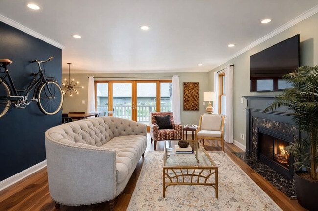 Building Photo - 111 River Dr Unit SI ID1061636P