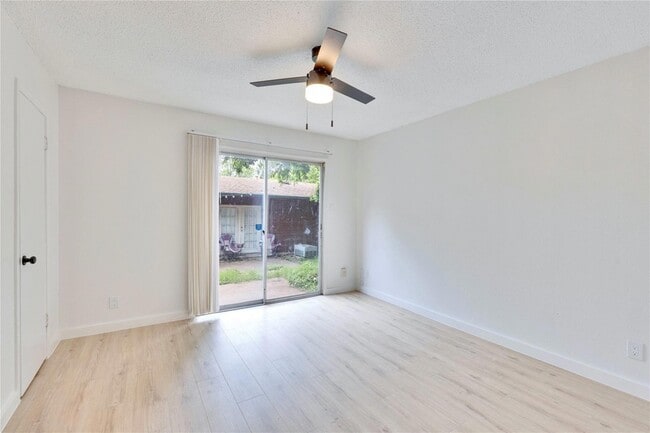 Photo - 2314 Greenfield Pkwy Unit 108