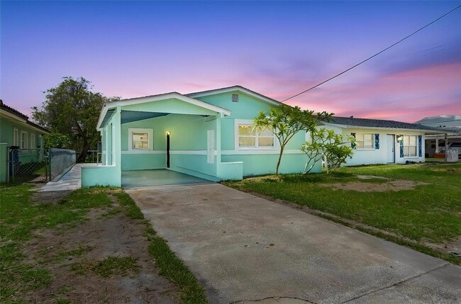 Building Photo - 4430 Floramar Terrace