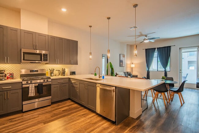 Photo - 15501 N Dial Blvd Unit SI ID1263142P