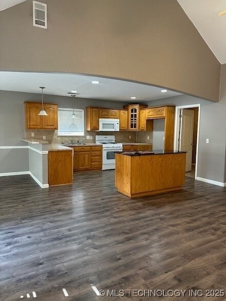 Photo - 2206 West 120th Ct S