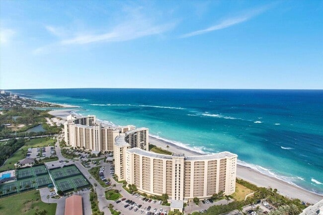 Building Photo - 100 Ocean Trail Way Unit 107