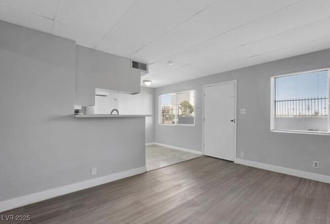 Photo - 239 W Cleveland Ave Unit 2