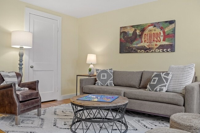 Photo - 50 Spruce St